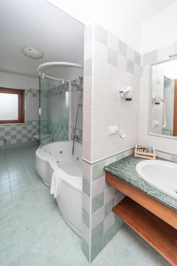 Hotel Gran Baita Sauze D'Oulx Ngoại thất bức ảnh